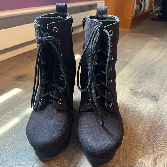 Shi by Journey’s Suede Wedge Boot Heels - Picture 3 of 8